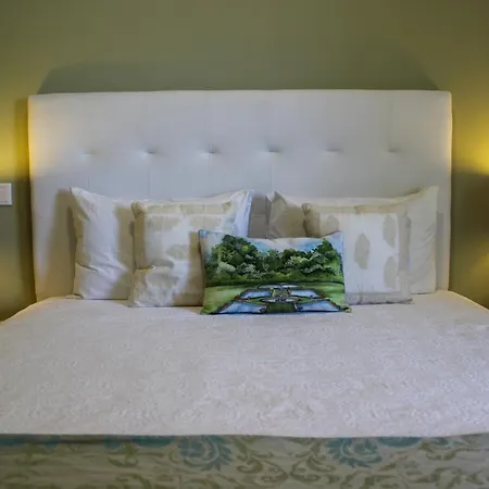 Canavial Terrace@heart Of Apartment *
